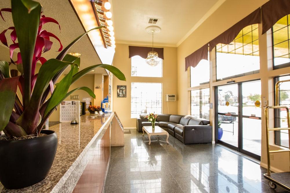 Anaheim Carriage Inn Екстериор снимка