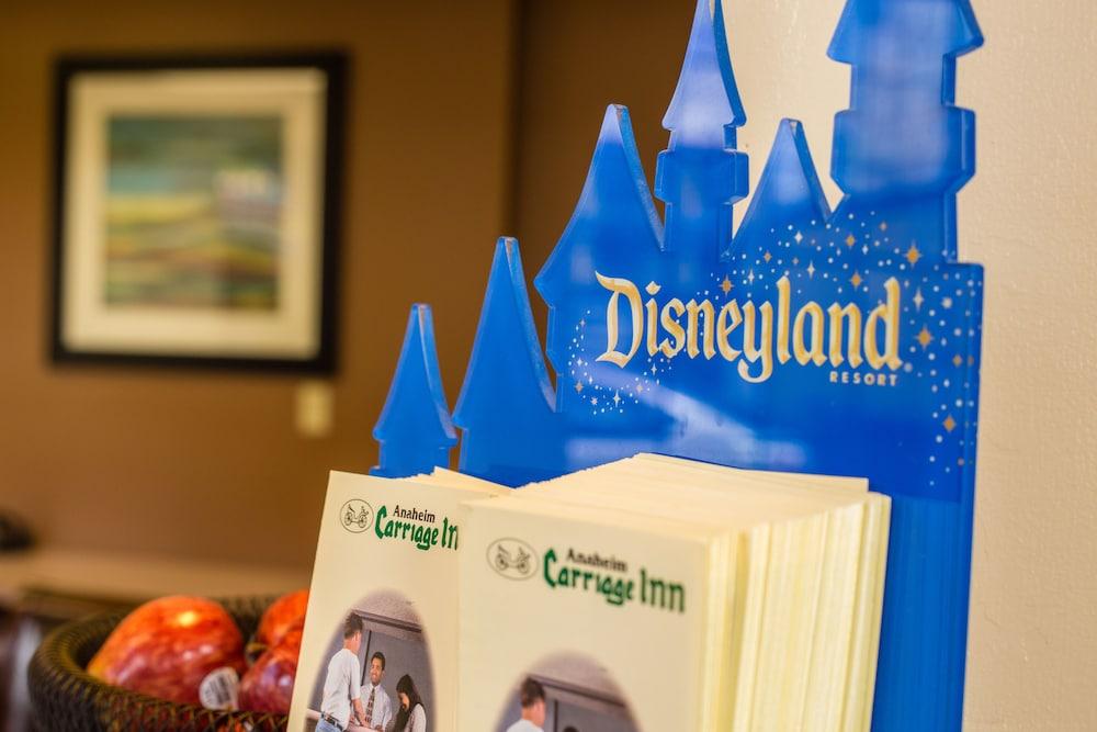 Anaheim Carriage Inn Екстериор снимка