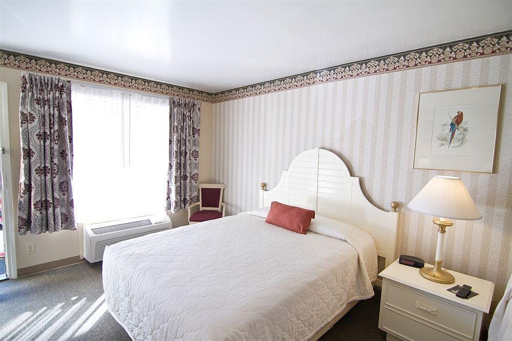 Anaheim Carriage Inn Екстериор снимка