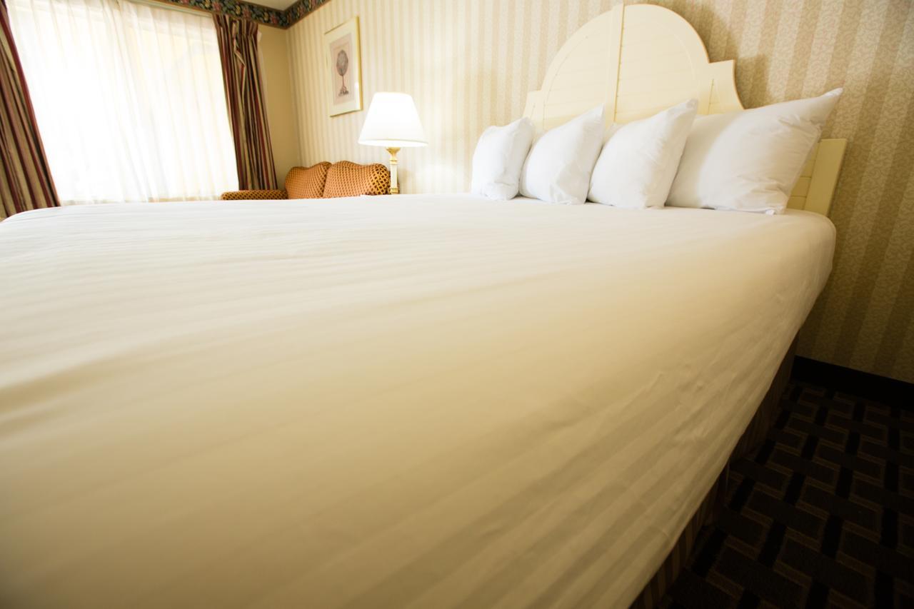 Anaheim Carriage Inn Екстериор снимка